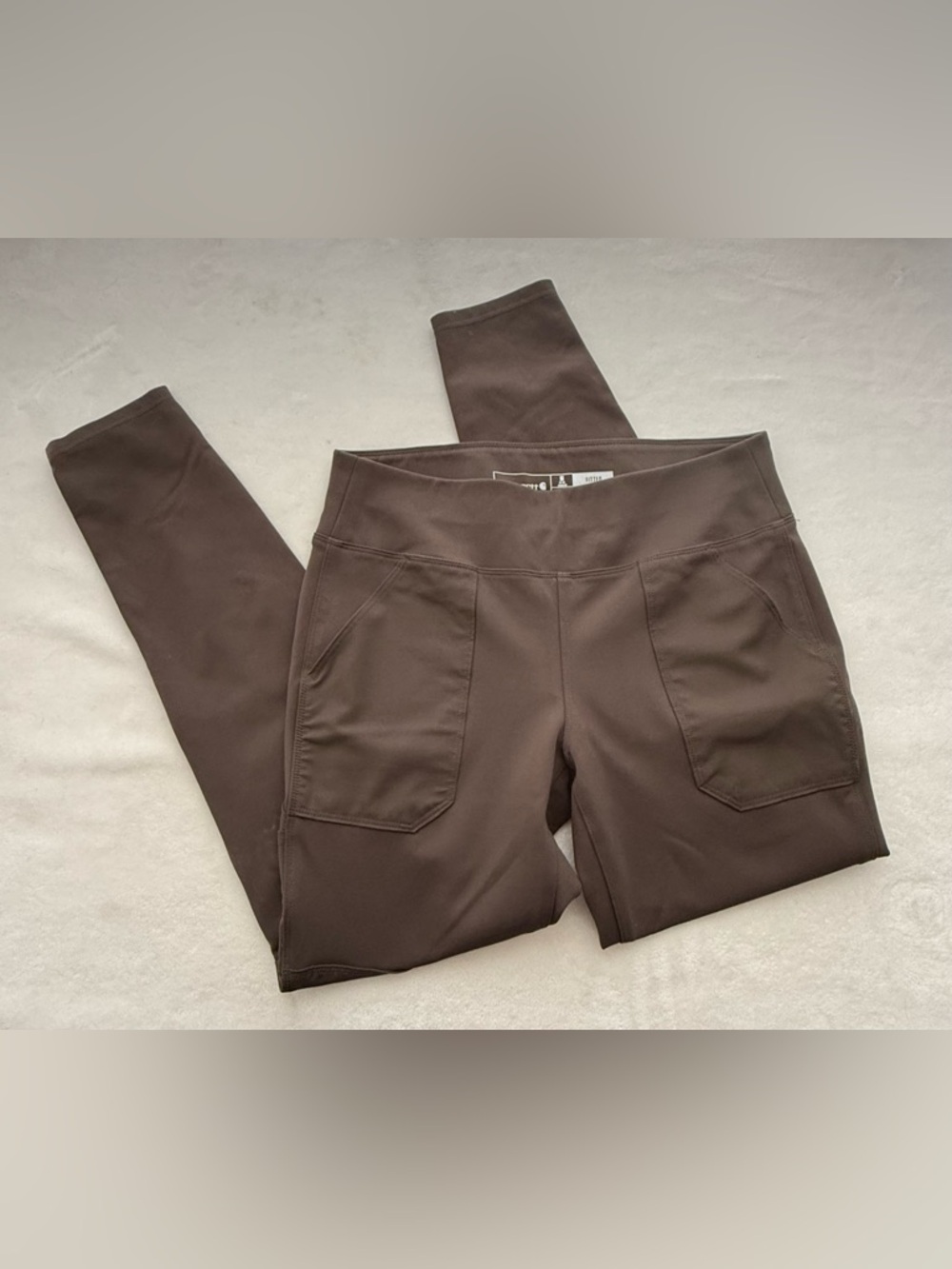 Carhartt Women's Force Fitted Midweight Utility Leggings Dark Brown Medium